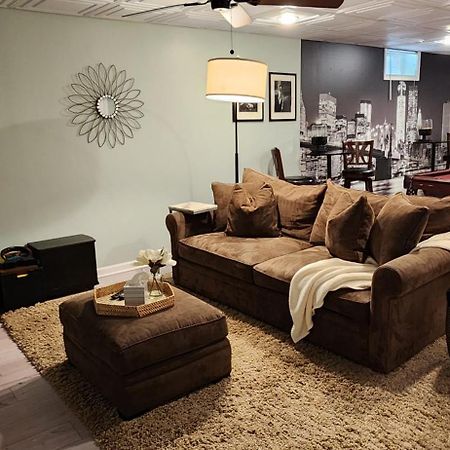 Comfortable, Spacious, 1Bdrm Basement Apartment, Sleeps 4 Milton Extérieur photo