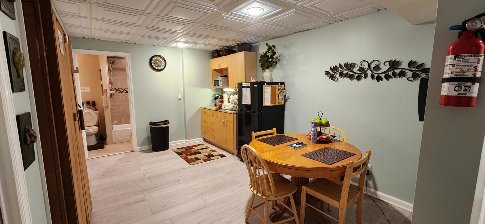 Comfortable, Spacious, 1Bdrm Basement Apartment, Sleeps 4 Milton Extérieur photo